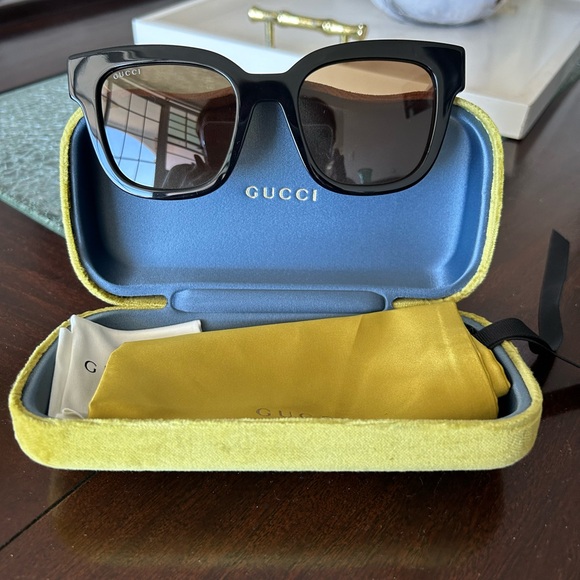 New Gucci Sunglasses light pink and brown - Picture 5 of 11